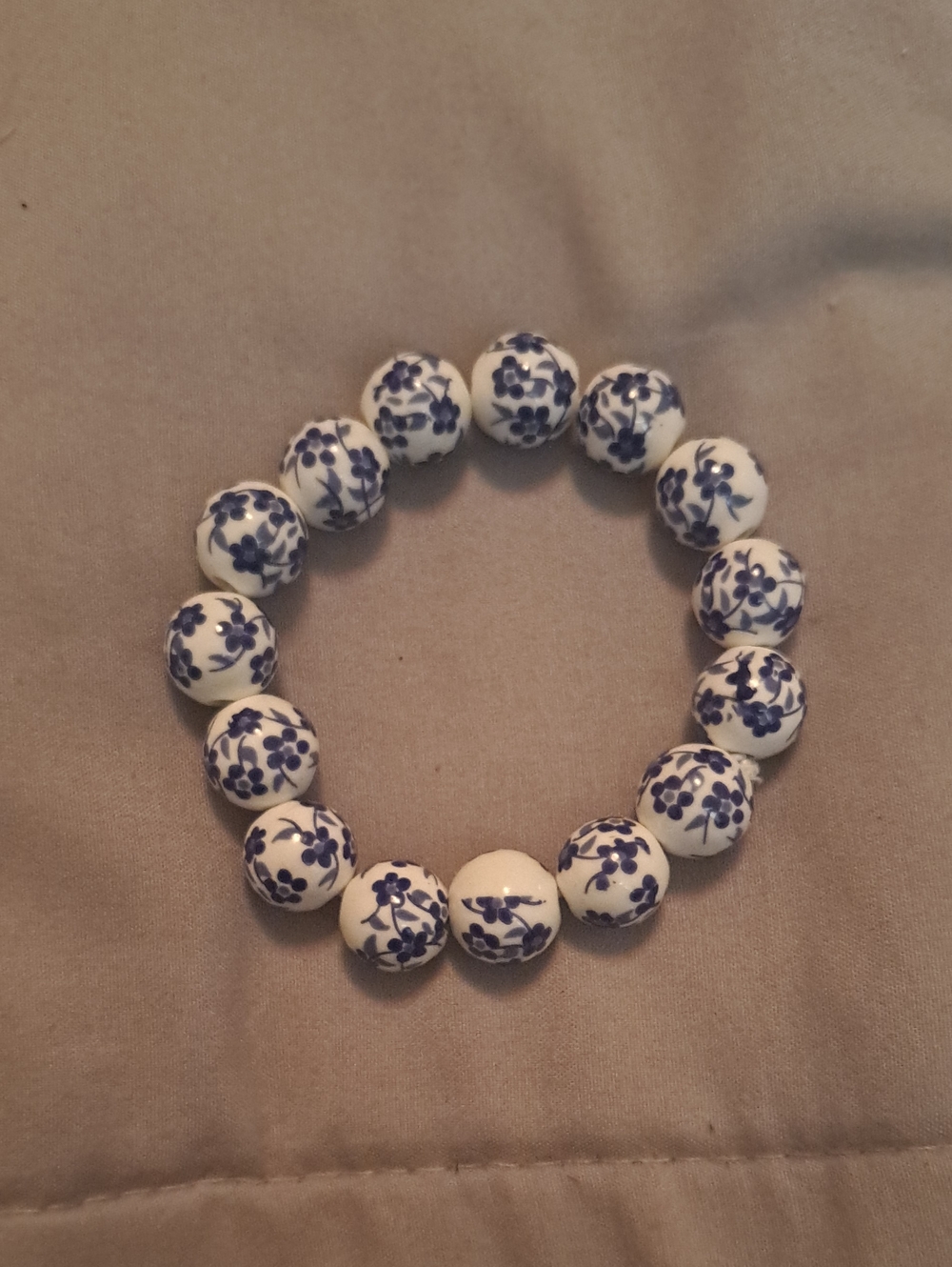 Blue and White Floral Beaded Stretch Bracelet